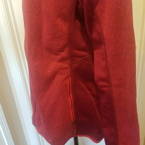 NWOT Womens Patagonia Better Sweater with hood - Picture 3 of 6